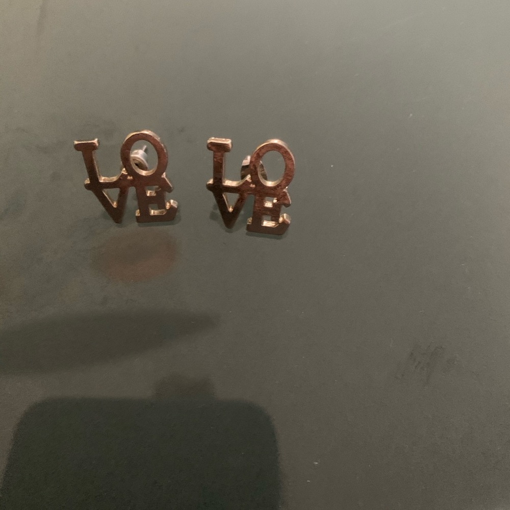 Love earrings